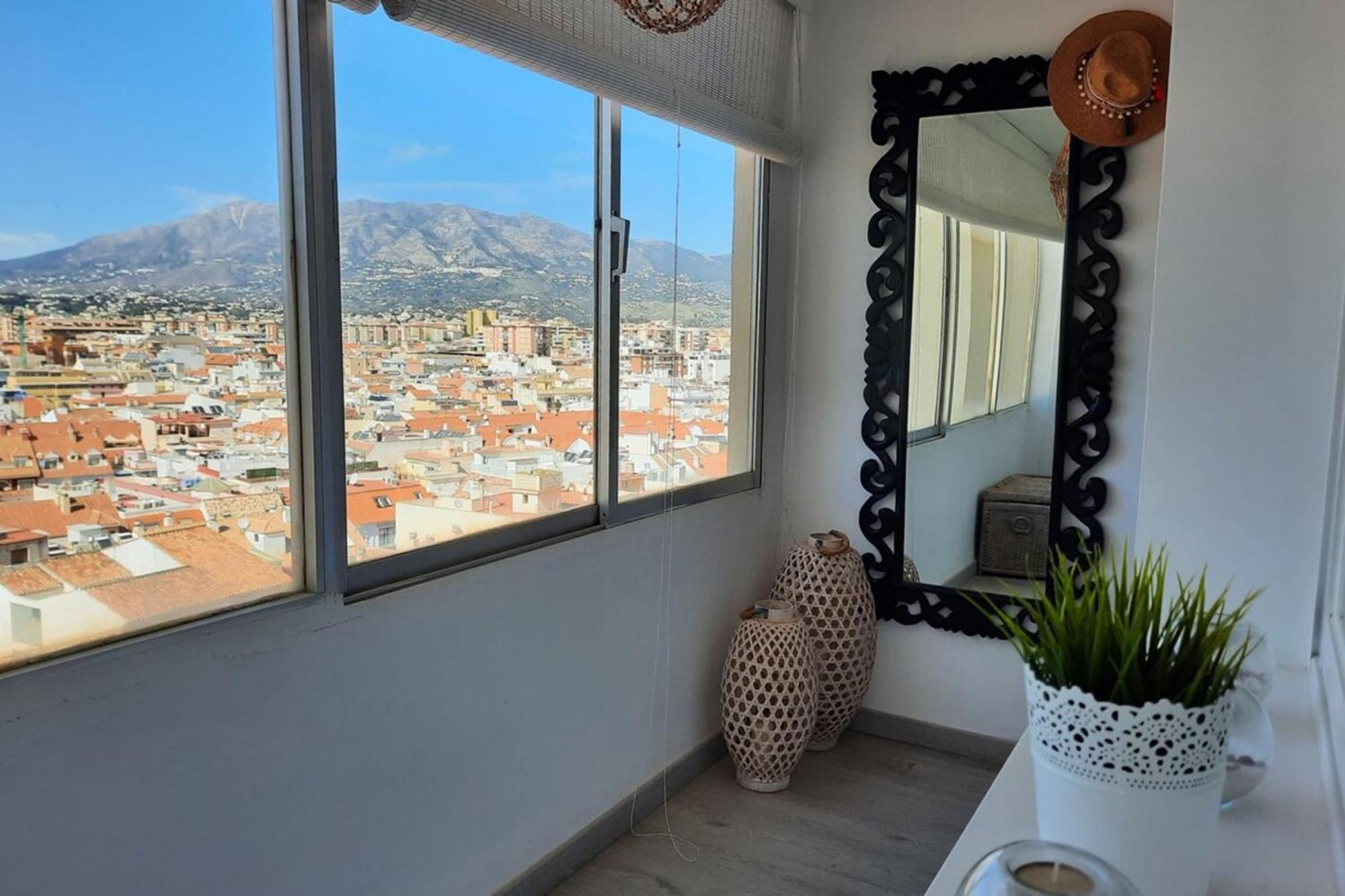 Paseo Del Rey - Fuengirola 2 Bedrooms Oceanfront Apartment エクステリア 写真